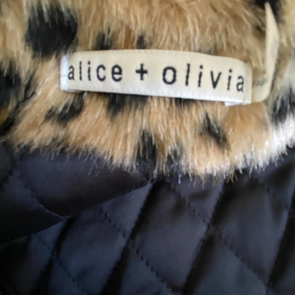 Alice + Olivia Animal Print Leopard Faux Fur Longline vest Womens Size XS/S - Picture 11 of 15